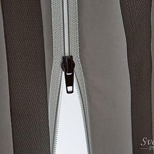 Zips