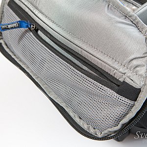 Small pocket in the top flap