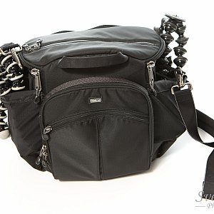 Side pockets with a lot of stuff